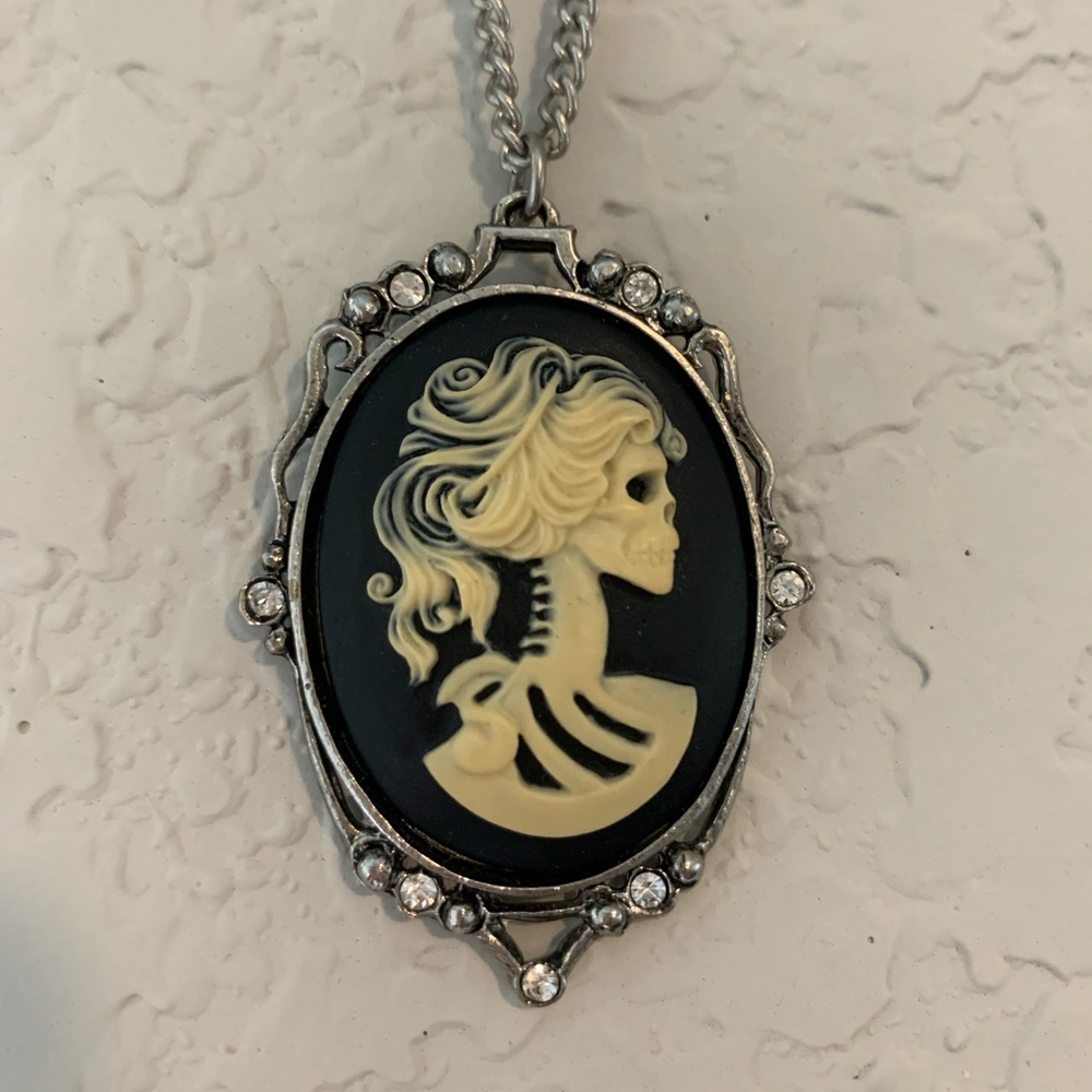 Skull Necklace